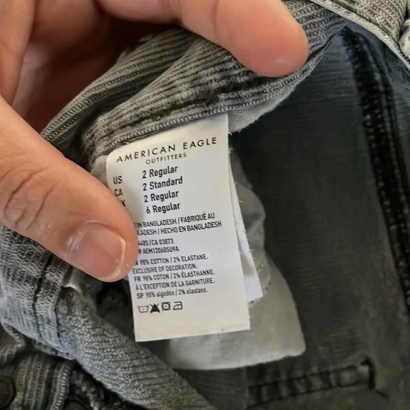 Preloved - Picture 3 of 5